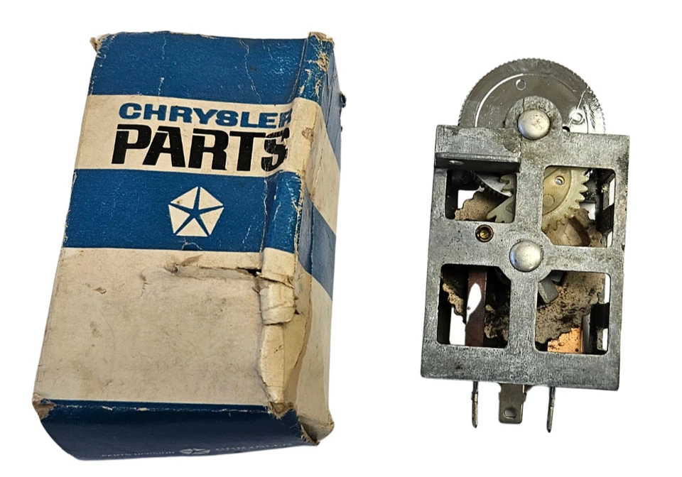 Interruptor de atenuación del panel de instrumentos Plymouth Dodge Chrysler 1969-1971 2932873 Nuevo de Lote Antiguo Foto 2 de 4