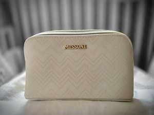 Missoni x Delta Toiletry Travel Bag Chevron Details Beige Empty Makeup Case 