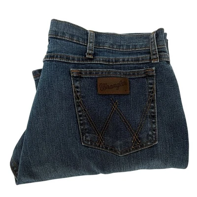 Wrangler® 20X Advanced Comfort 02 Competition Regular Jeans 38X32 - Image 1 of 4