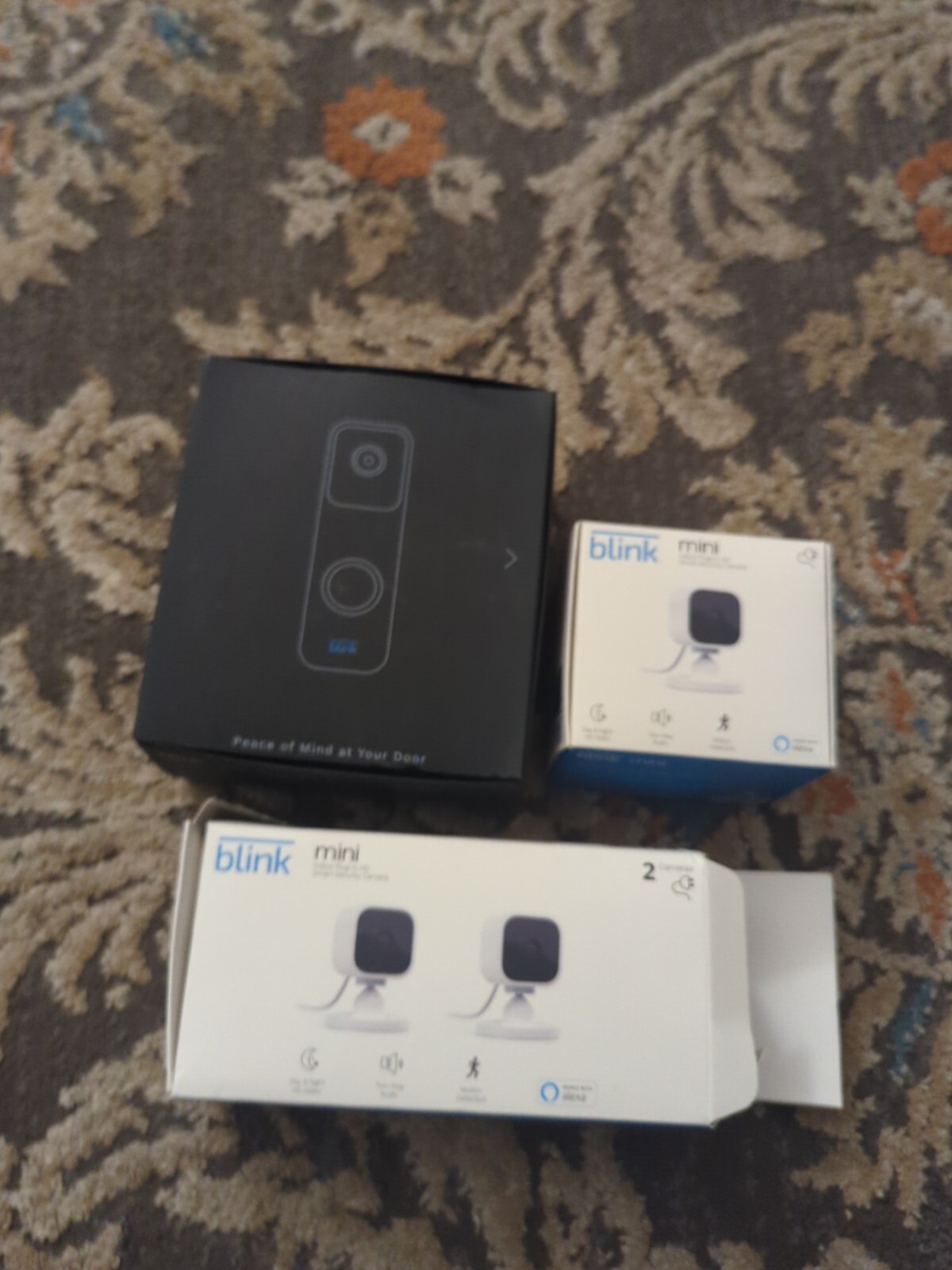 Blink Video Doorbell + Sync Module And 3 Cameras (LOCKED)-image