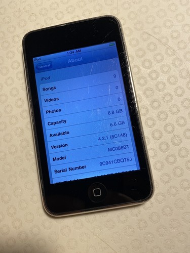Apple iPod touch 2nd Generation Black (8GB) (mp3 Video Player Portable) - Picture 2 of 3