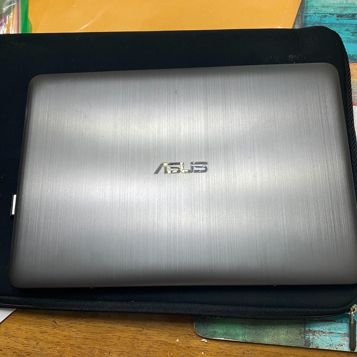 Asus E403S 14