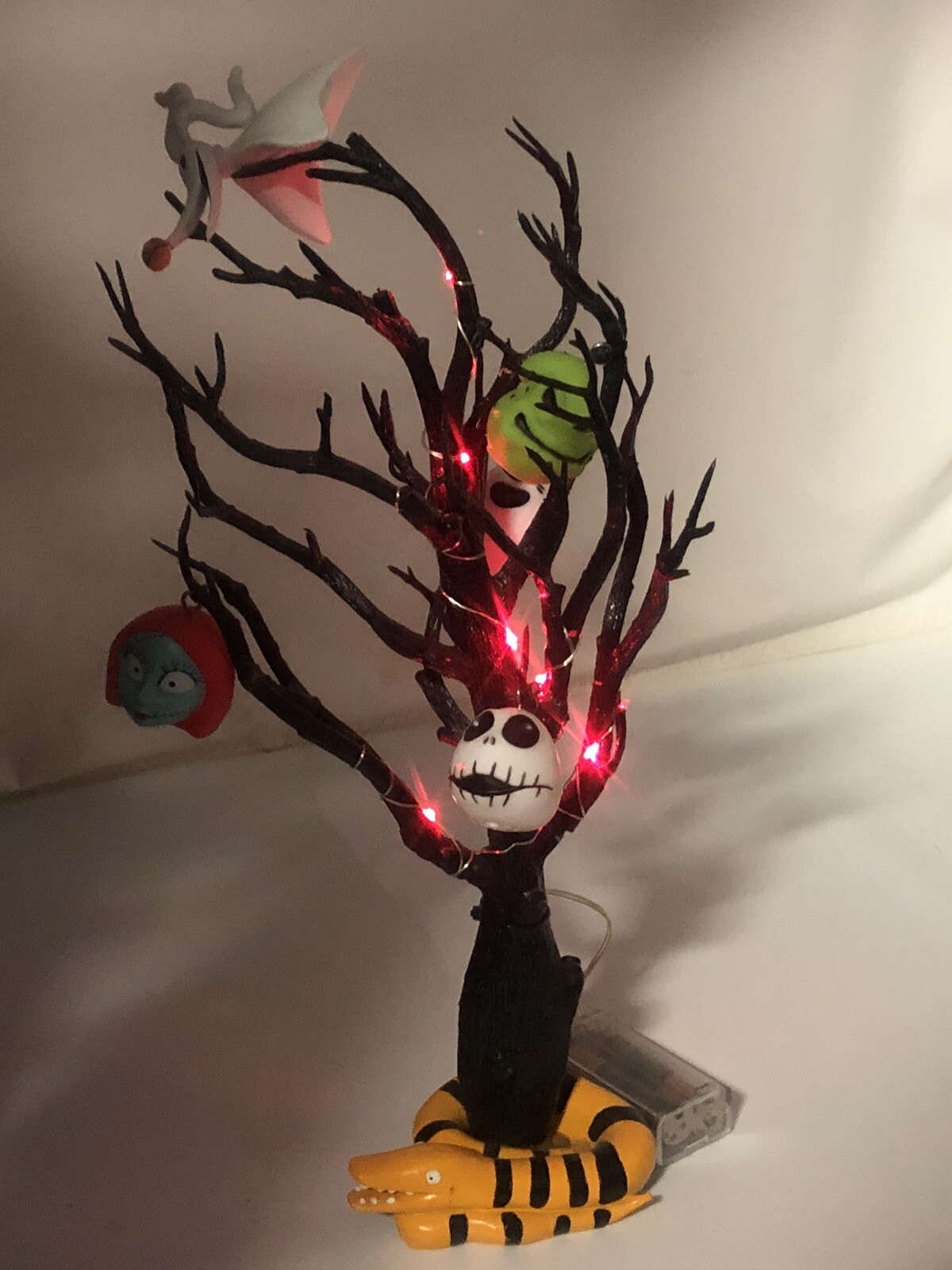 Pesadilla antes de Navidad Luz Arriba Adornados 16" Árbol Con Cabeza Adornos