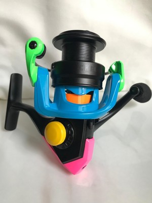 Okuma Chroma Spinning Reel (Limited Edition). Rainbow Eye Catching Color