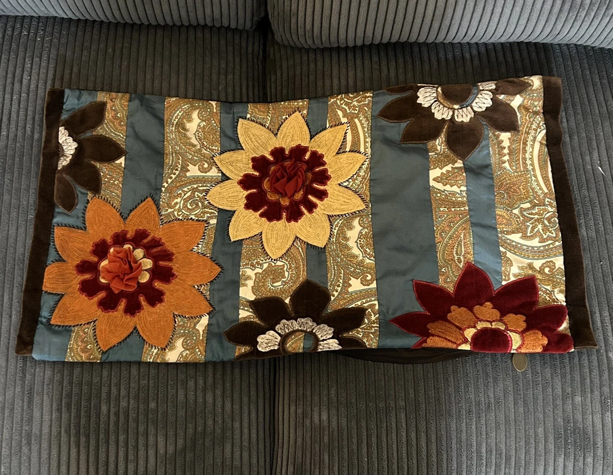 Pier 1 Imports Living Room Home Décor Pillows for sale