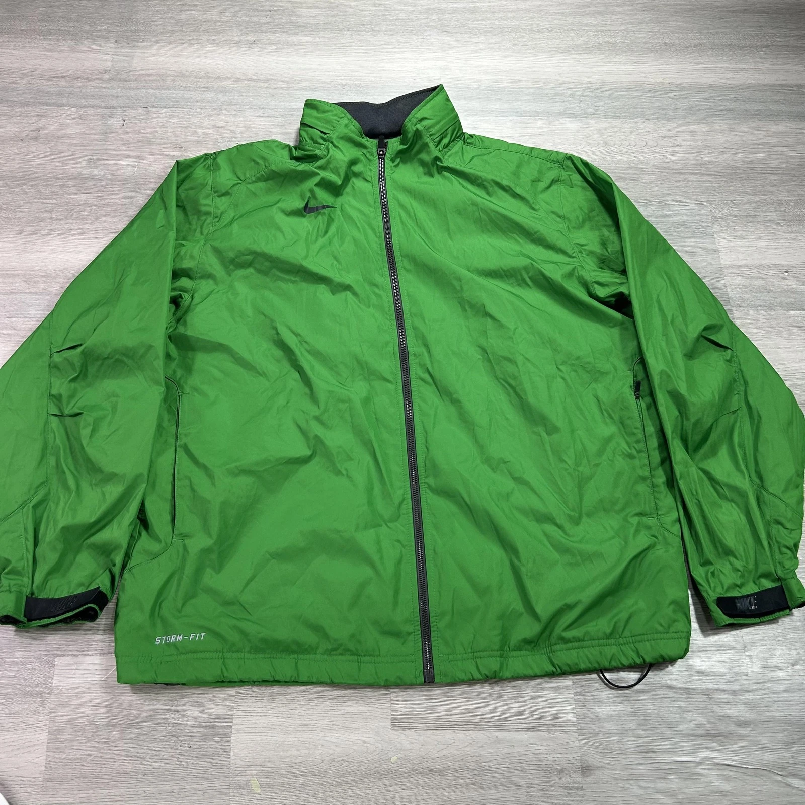 Nike Storm-FIT Windbreaker Jacket Mens XL Green Hooded Full Zip Rain 535688-310