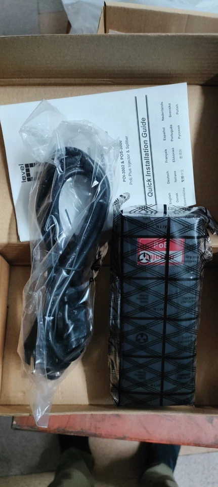 Iniettore PoE Levelone 10/100MBit/s 15.4W Nero [POI-2002 - Immagine 2 di 3