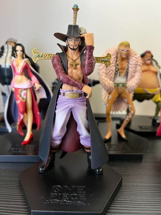 Lot 8 One Piece DX Seven Warlords of the Sea Shichibukai