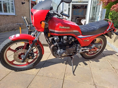 Kawasaki GPz 550 H Uni-Trak 1982 Restoration Project - Picture 3 of 11