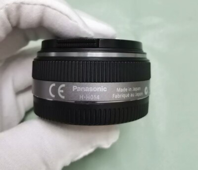 Lumix G 14mm f/2.5 Lens H-H014 for Panasonic M4/3-Mount Camera