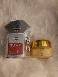 amos white sunscreen