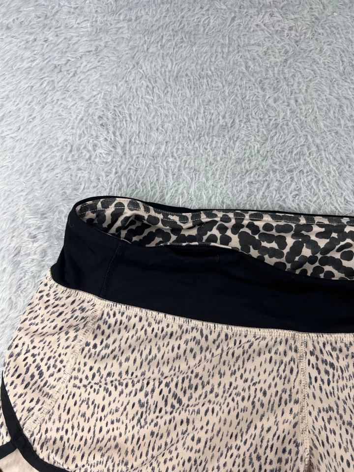 Pantalones Cortos Lululemon Mujer 6 Beige Tracker III 4 Vías Elastizados Swift Ultra W6ADDS Foto 4 de 4