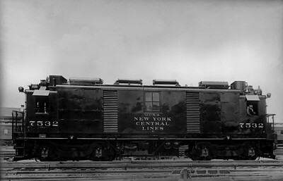 ANTIQUE GLASS PLATE PHOTO NEGATIVE - M.C.R.R. NY CENTRAL LINE LOCOMOTIVE #7532