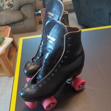 Size 10 or 11 Dominion Canada Black Red Wheels Roller Skates Sure Grip VINTAGE