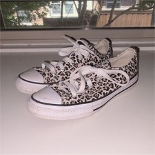 Converse Chuck Taylor All Star Kids Low Top Leopard Canvas Lace-Up US 2 366281C