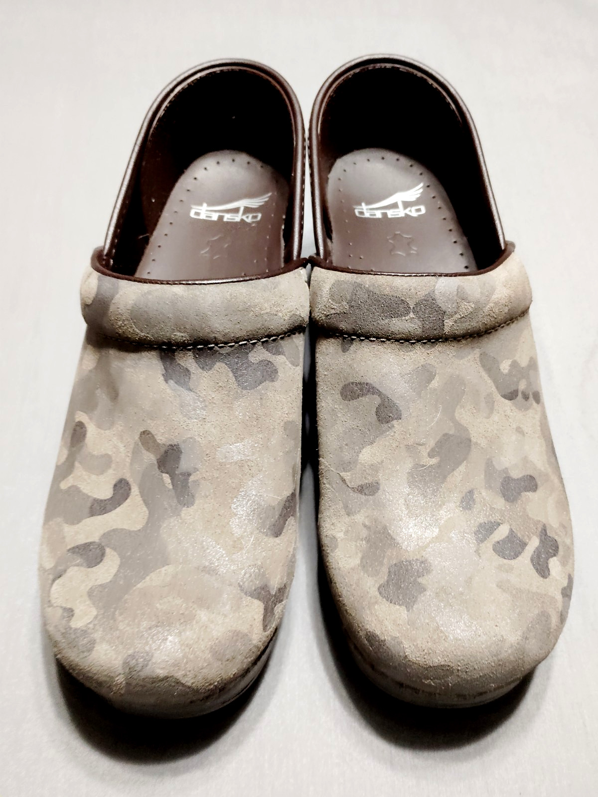 NWOT Dansko Brown & Army Green Camo Suede Professional Clog Women 8.5/39 Preppy image 2