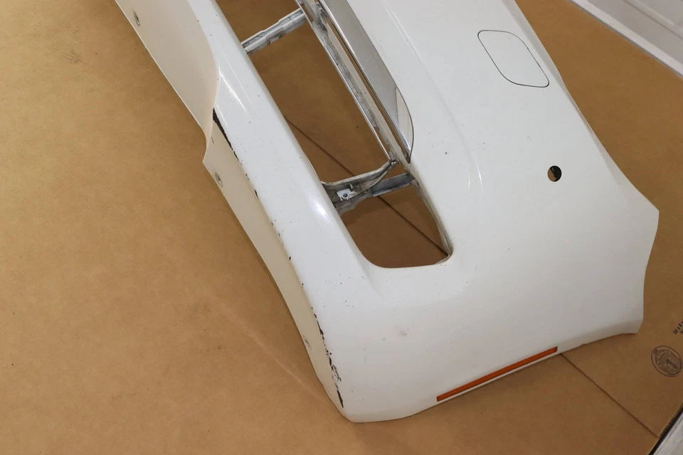 BMW ALPINA B7 2011-2012 - Cubierta del parachoques delantero 7251632 Foto 3 de 4