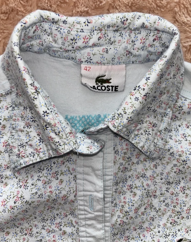 Blusa Top Camisa Top Lacoste Para Mujer Azul Claro Floral Manga 1/2 Abotonada Talla 42 Foto 3 de 4