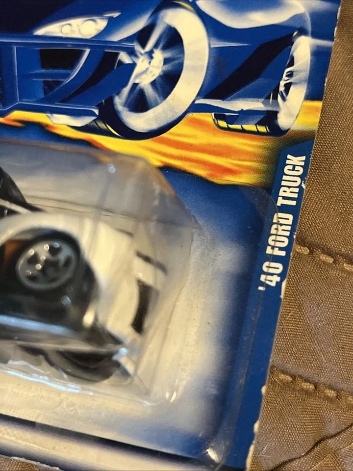 Camión Ford Harley Davidson Motorcycles 40 2000 Hot Wheels #156 escala 1:64 nuevo Foto 2 de 4