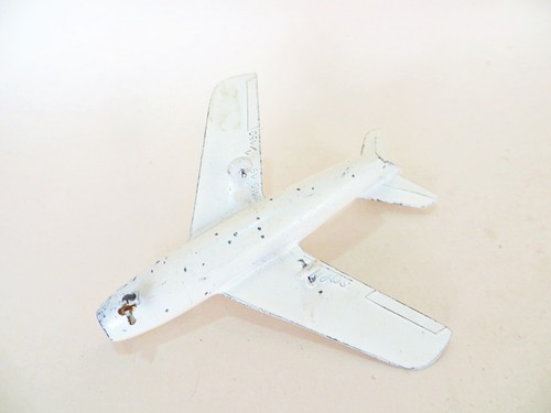 SOLIDO 'CHINESE AIRFORCE MIG-15 JET PLANE'. 1:150. VINTAGE. ORIGINAL. RARE. - Picture 8 of 8