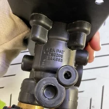 4790208 BENDIX AIR BRAKE VALVE FOR FREIGHTLINER