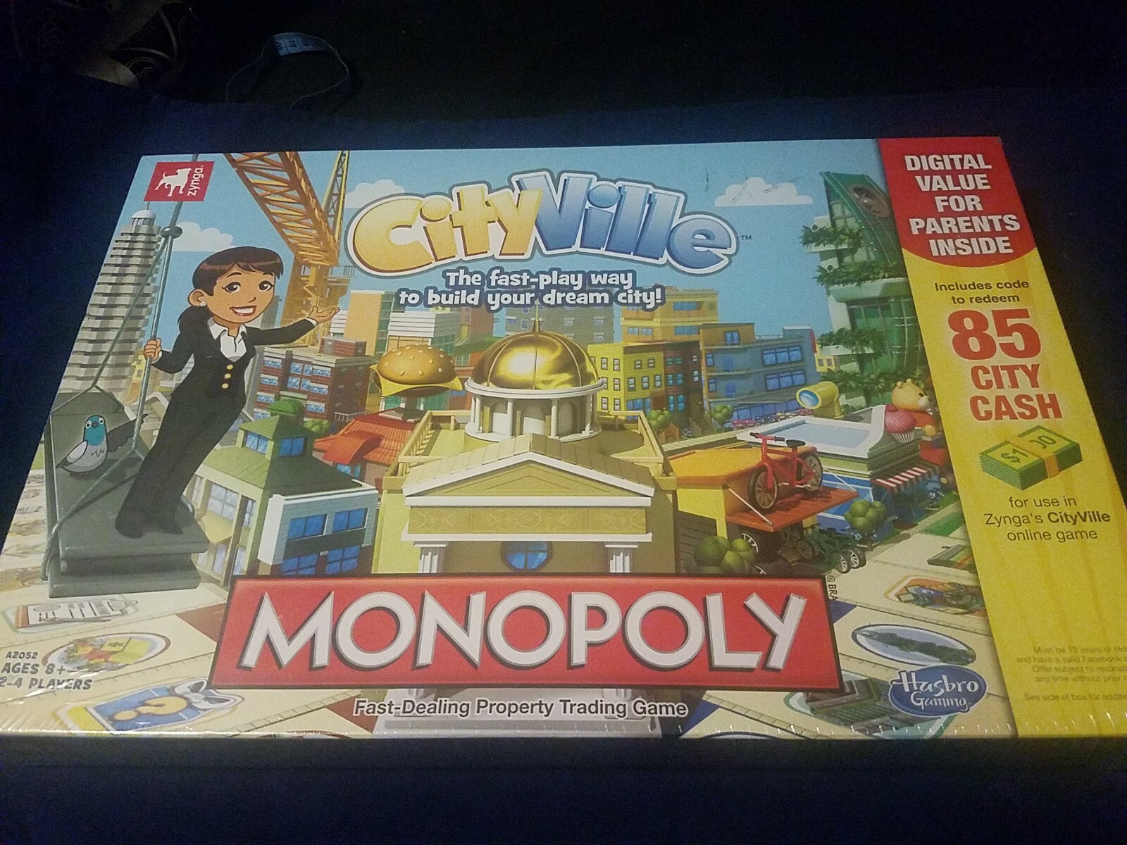 Hasbro Zynga CityVille Monopoly Board Game 2012 Edition City Building