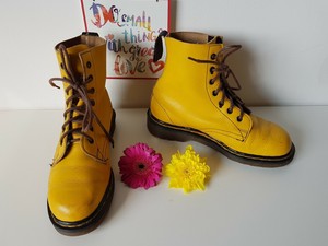 yellow boots uk