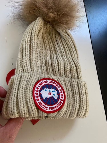 Women's Canada Goose Beanie Beige Knitted Hat - Picture 2 of 5