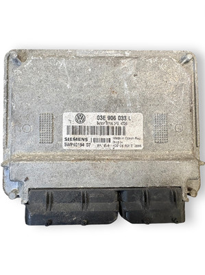 VW Polo 9N 1.2 Motorsteuergerät ECU 03E906033L / 5WP4019407 Siemens