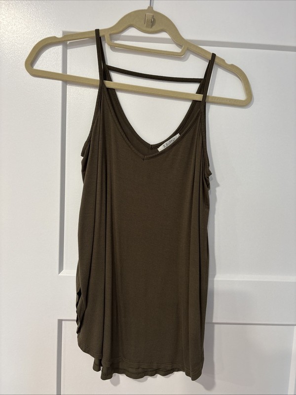 Women’s Z Supply Dark Green Basic V Neck Tank Sz S