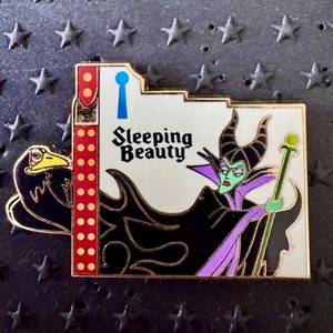Disney DSSH DSF Sleeping Beauty Aurora and Maleficent Marquee Puzzle Pins LE 400