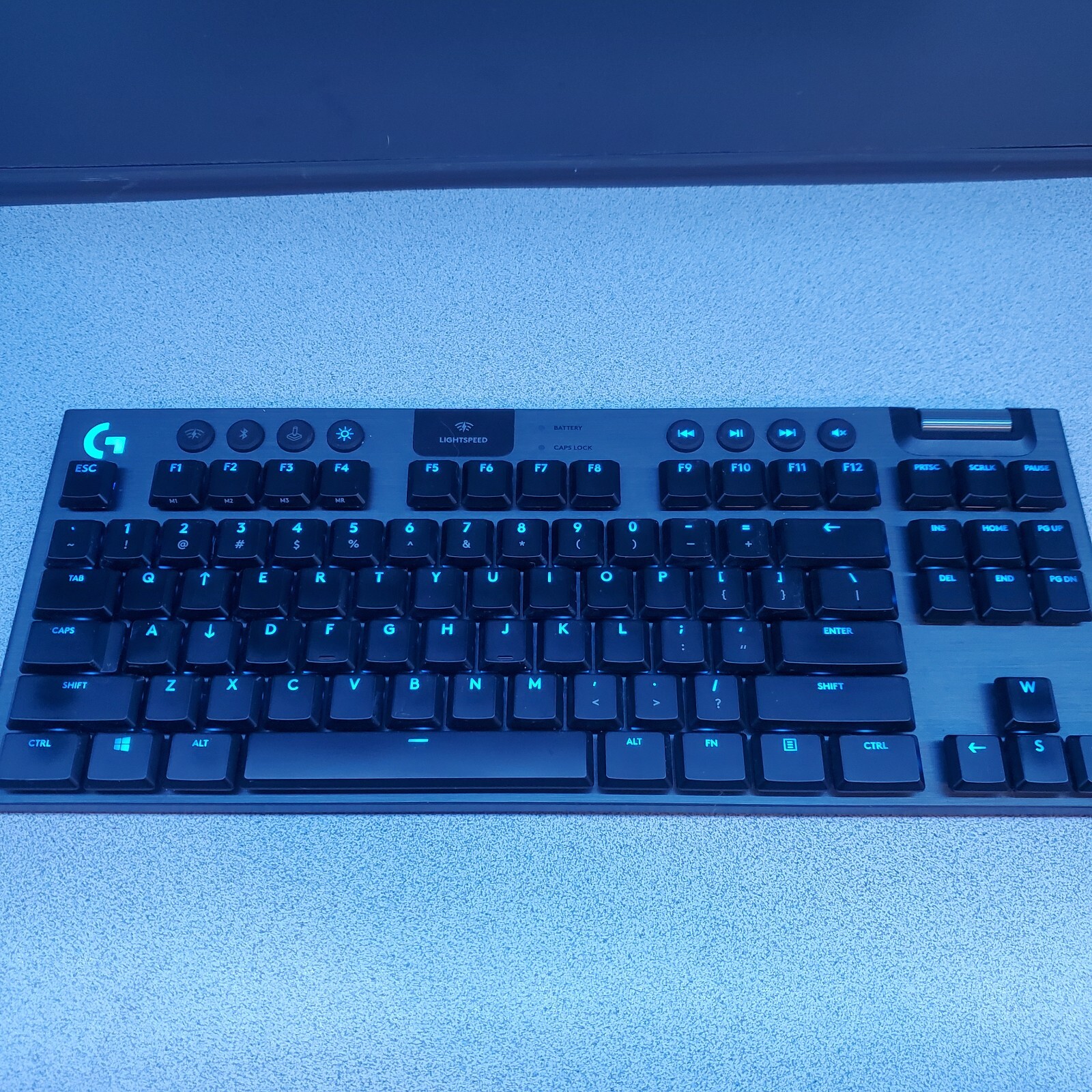 Logitech G915 Tenkeyless (TKL) Lightspeed Wireless RGB Mechanical