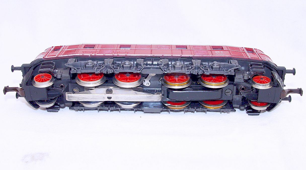 Rivarossi HO Marklin AC Deutsche Reichsbahn DR E19 Red WWII LOCOMOTIVE MIB`80!