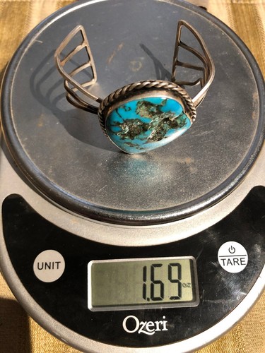 Vintage NAVAJO Hand Stamped Sterling Silver & TURQUOISE Cuff BRACELET - 1.69oz - Picture 9 of 9