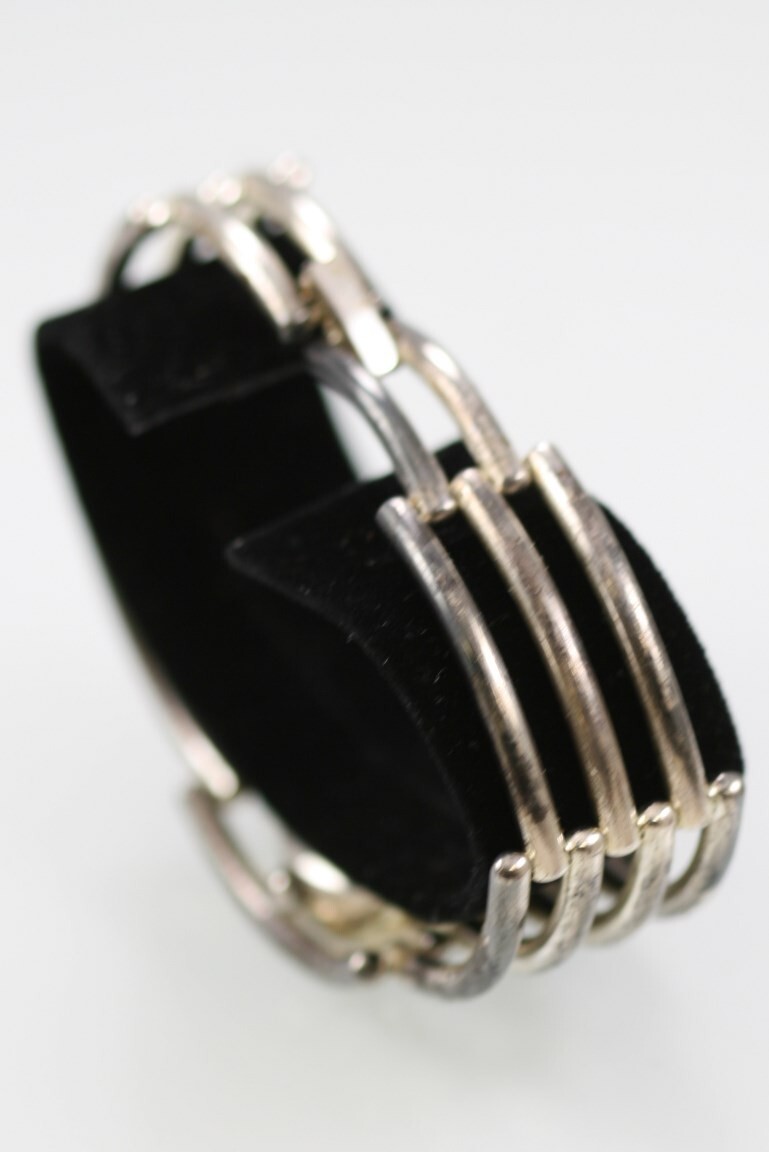 Womens watch: Cache, silver, used, needs battery Cache Women Watch Antiqued Stainless Silver Gold Water Res  main image 3