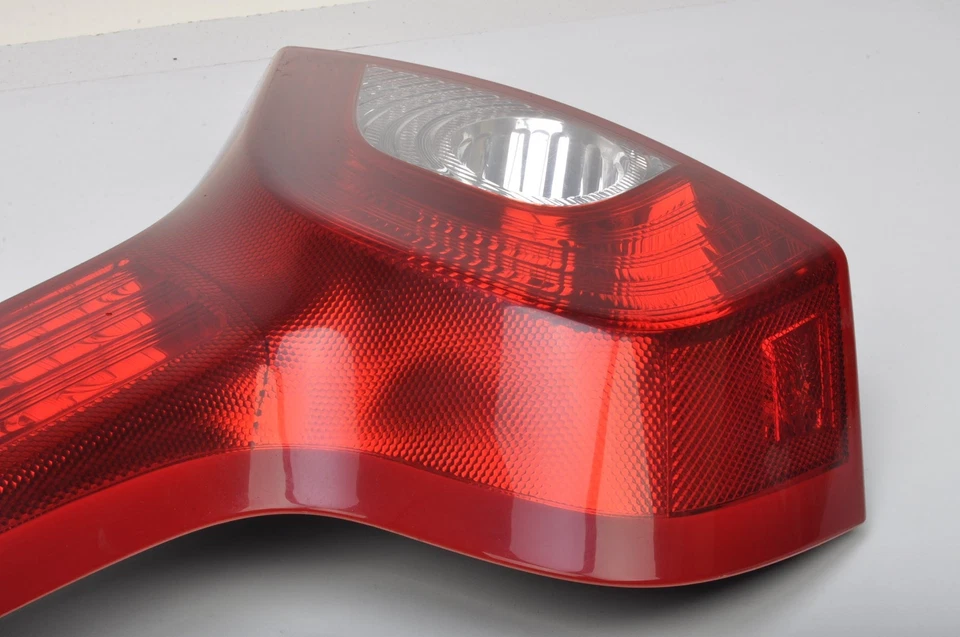 Volvo C30 Trasera Luz Trasera Izquierda - Imagen 3 de 4