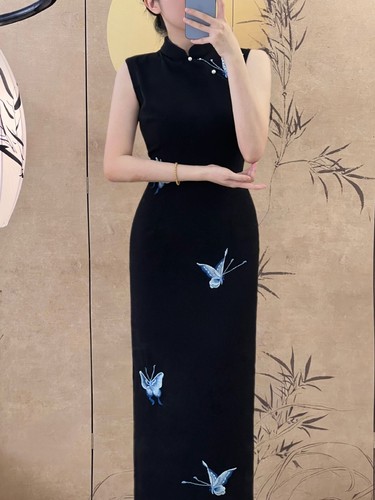 Black Sleeveless Qipao Dress with Blue Butterfly Embroidery and Pearl Detail - Picture 3 of 5
