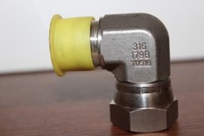 NEW Parker  12C6X-SS  90 Degree Elbow Flare To Flare Fitting SST