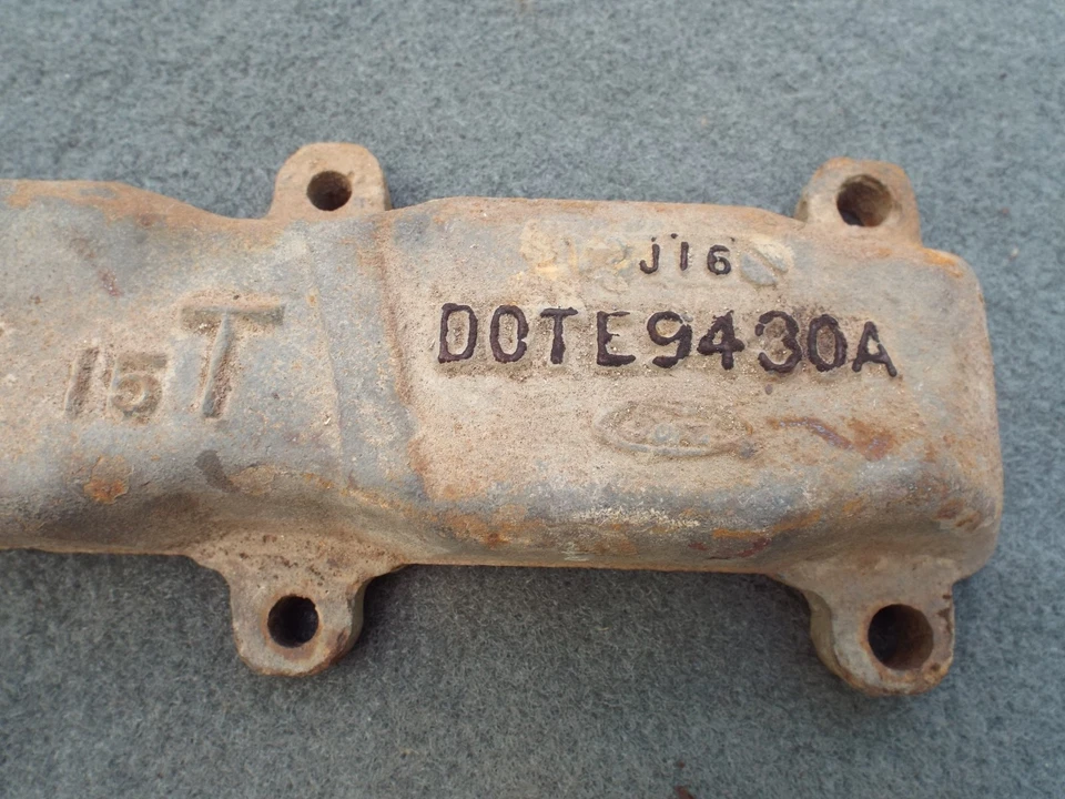 Coletor de escape R 1965 1967 1972 1973 1974 Ford F100 F150 F250 F350 352 360 390 - Imagem 2 de 4