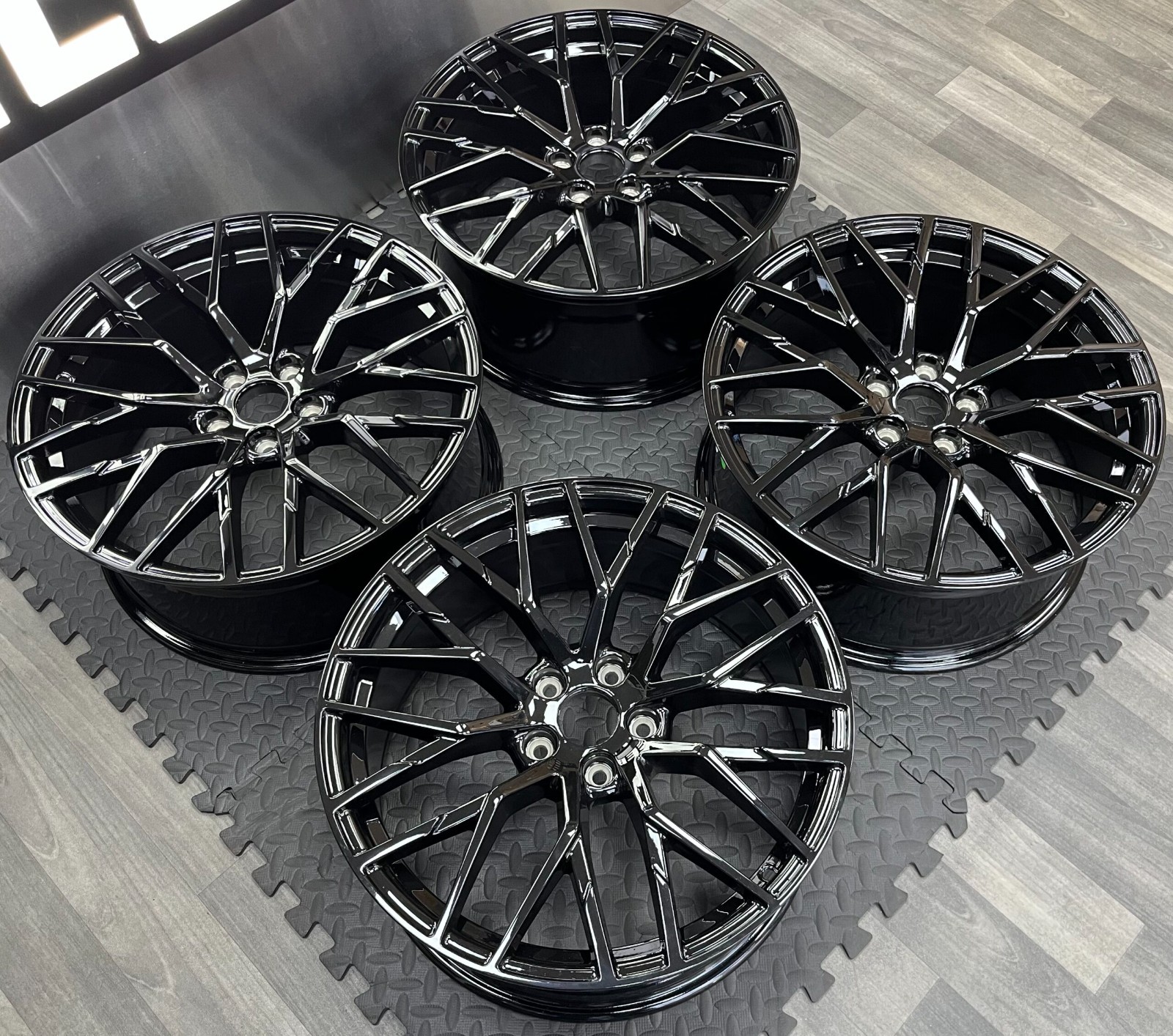 18" New Audi R8 V10 Style 18X8 (5x112) Wheels Gloss Black For Audi S3 S4 S5 S6