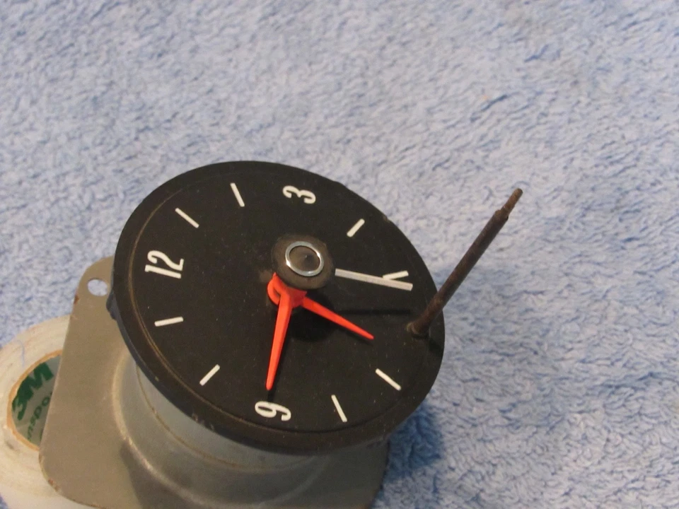 GM NOS Pontiac Clock 1971 1972 1973 1974 1975 Grandville Bonneville Catalina - Image 3 of 4