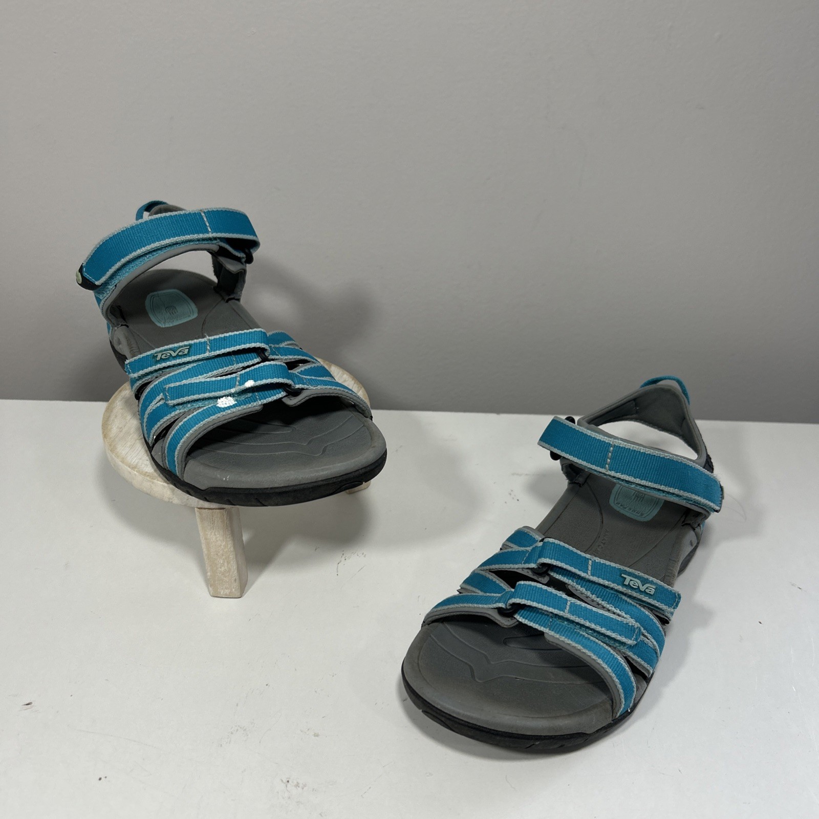 Teva Tirra Sandals Women’s 7 Blue Strappy Outdoor Water Shoes
