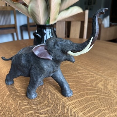 Vintage Japanese Bronze Elephant 5.11lbs, 13'' x 8.5''