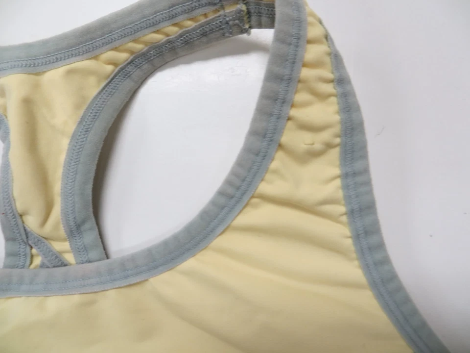 Sujetador Deportivo Lily of France Talla 34B Amarillo con Borde Gris Lindo Corredor Espalda Foto 2 de 4