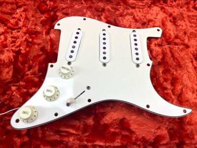 Fender American Standard loaded pickguard   USA 1992   great condition   TBX  