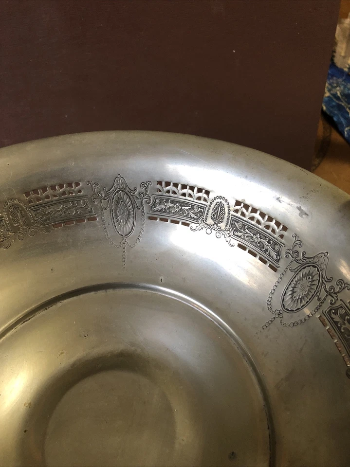 Stunning Vintage Empire Art Silver Nickel Silver Reticulated Fruit Basket - Image 4 of 4