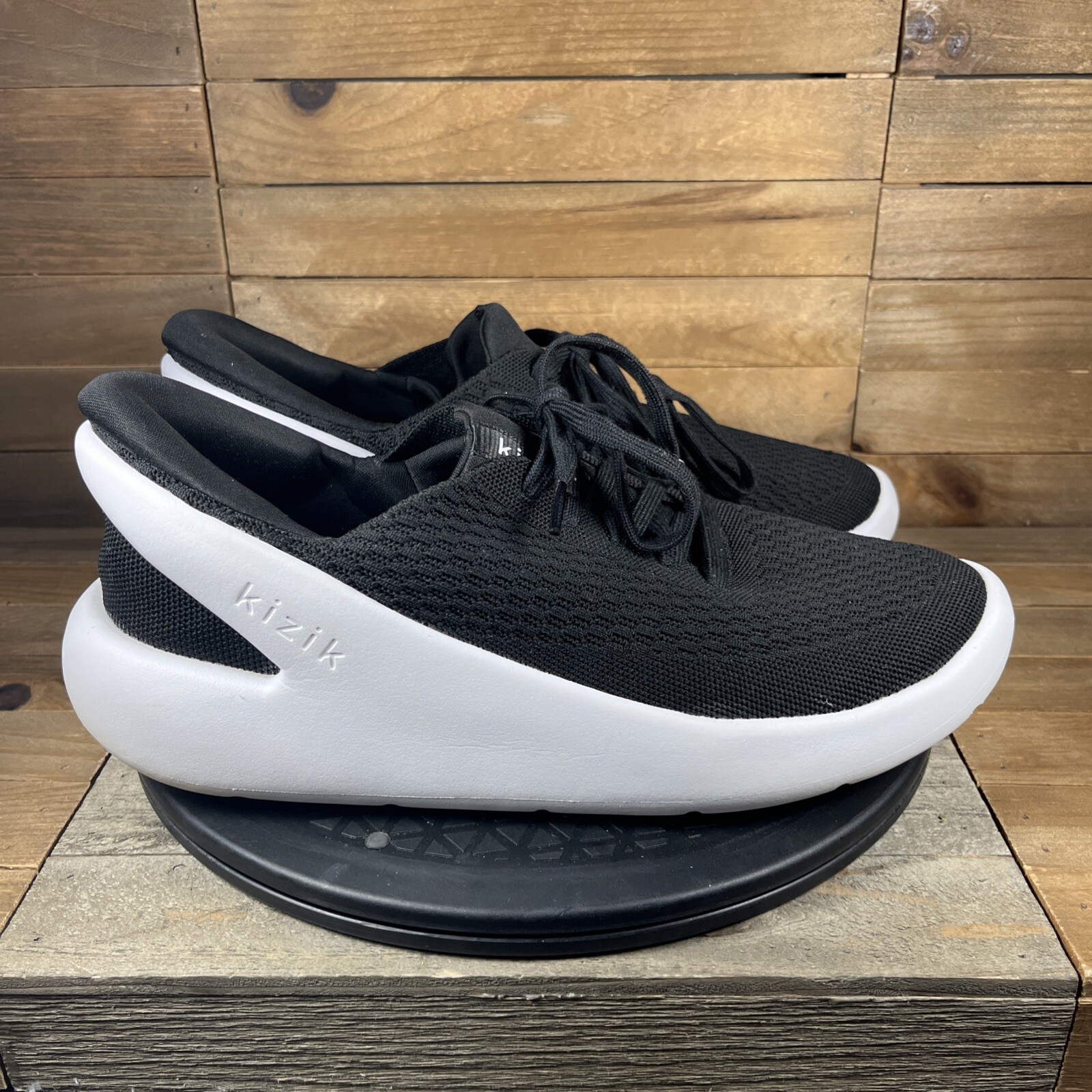 SAOLA Scarpe sneakers basse Kizik Roamer in maglia da uomo taglia 10 nere a mani libere