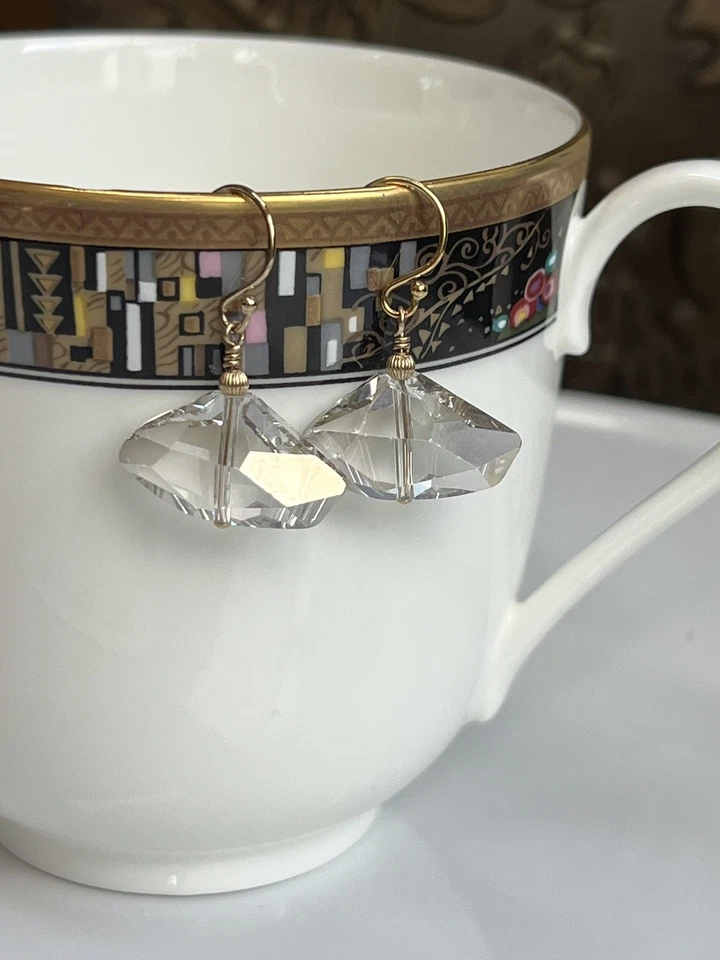 Brincos de cristais e folheados a ouro Swarovski - Imagem 2 de 4