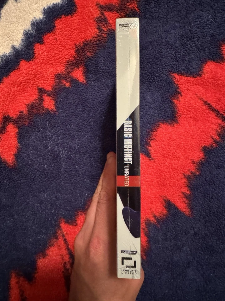 Basic Instinct (Unrated) 4K (Ultra HD / Blu-ray / Digital) Limited SteelBook - Image 3 of 4