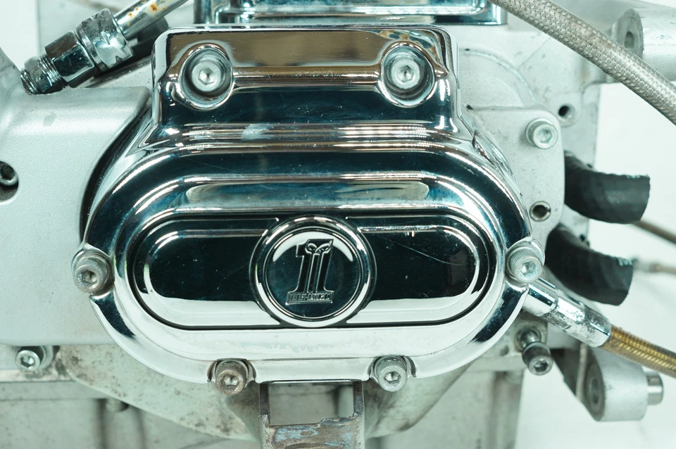 05 Harley Touring Road Glide OEM 5 Sp Transmission Gearbox & One Skull Cover 21K Foto 2 de 4